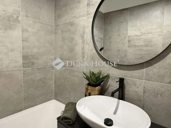 Eladó lakás Pécs, Kertváros 52 nm