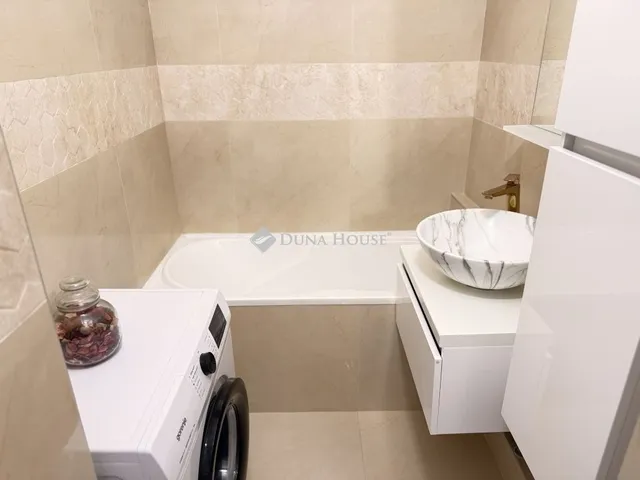 Eladó lakás Pécs, Kertváros 51 nm