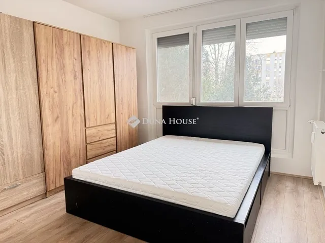 Eladó lakás Pécs, Kertváros 51 nm