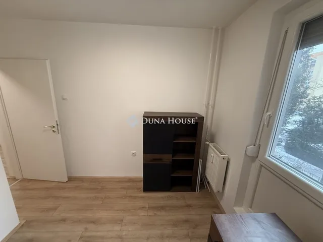 Eladó lakás Pécs, Kertváros 51 nm