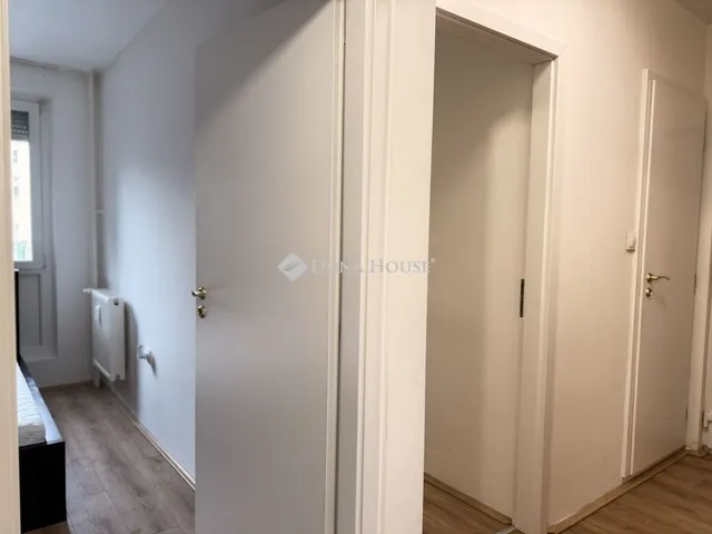 Eladó lakás Pécs, Kertváros 51 nm