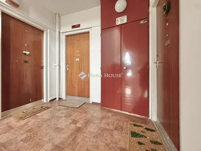 Eladó lakás Pécs, Kertváros 39 nm