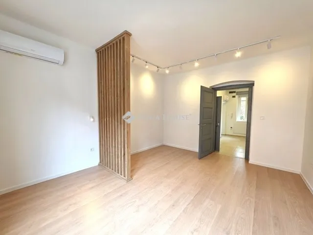 Eladó lakás Pécs, Egyetemváros 33 nm