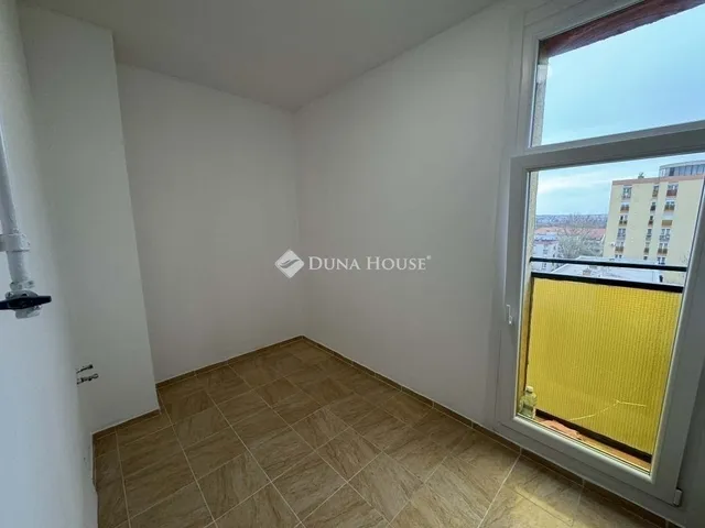 Eladó lakás Pécs, Uránváros 46 nm
