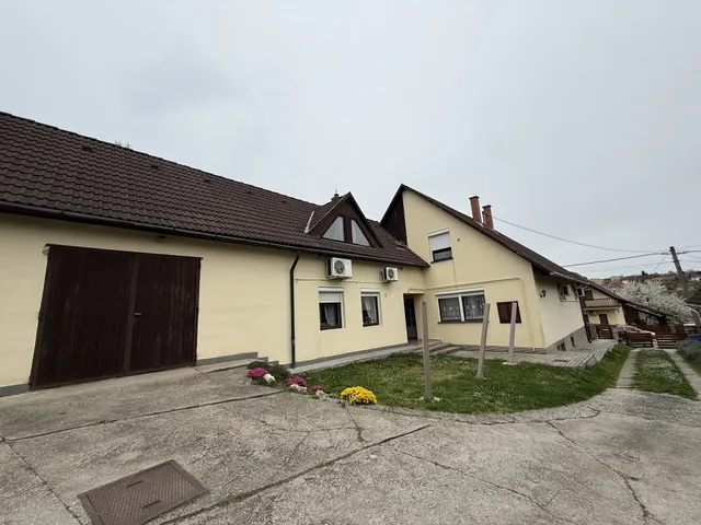 Eladó ház Kaposvár, Donner 100 nm