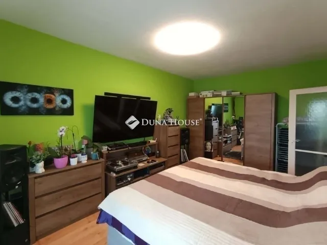 Eladó lakás Pécs, Kertváros 47 nm