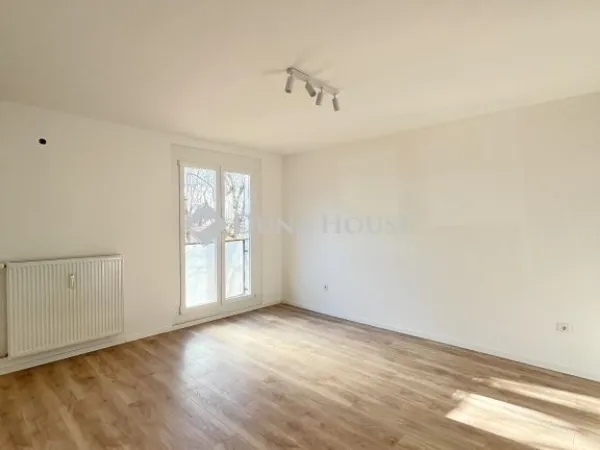 Eladó lakás Pécs, Uránváros 54 nm