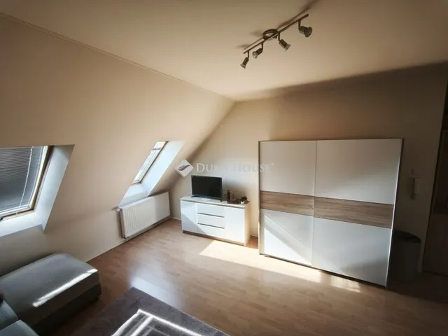 Eladó lakás Pécs, Diós 33 nm