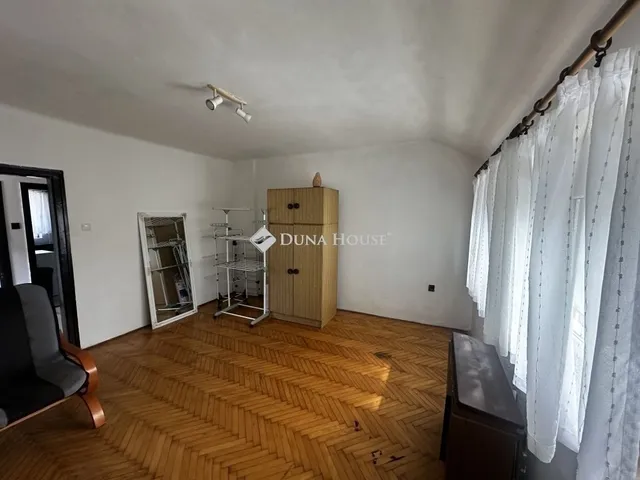 Eladó ház Pécs, Kertváros 80 nm