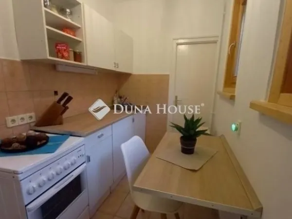 Eladó lakás Pécs, Mecsekoldal 67 nm