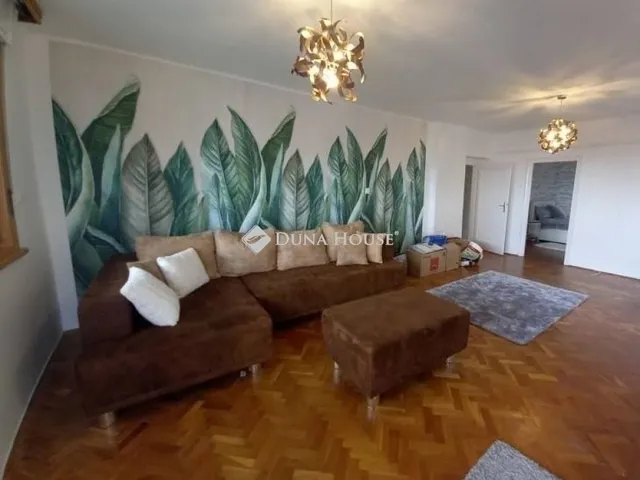 Eladó lakás Pécs, Mecsekoldal 67 nm