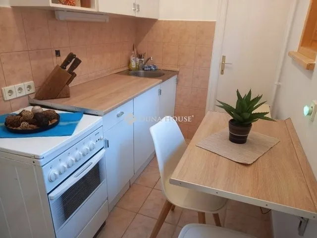 Eladó lakás Pécs, Mecsekoldal 67 nm