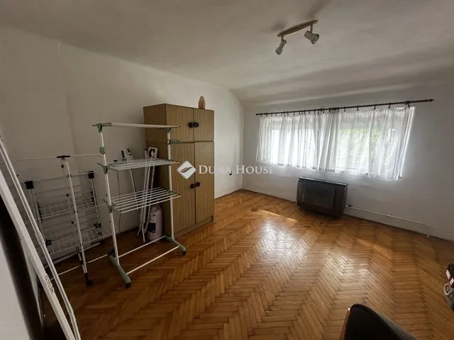 Eladó ház Pécs, Kertváros 80 nm
