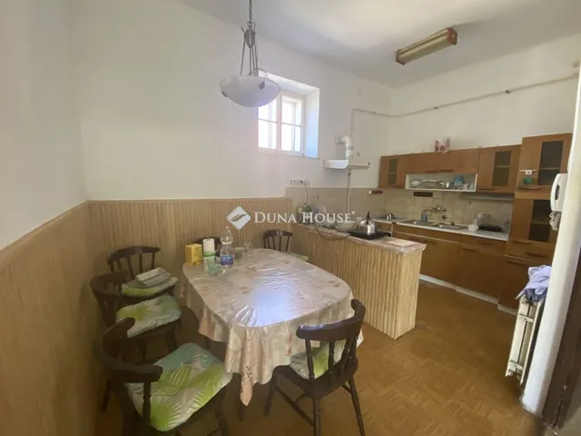 Eladó ház Bóly 200 nm