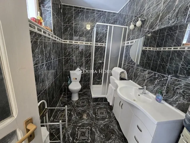 Eladó ház Pécs, Mecsekoldal 210 nm
