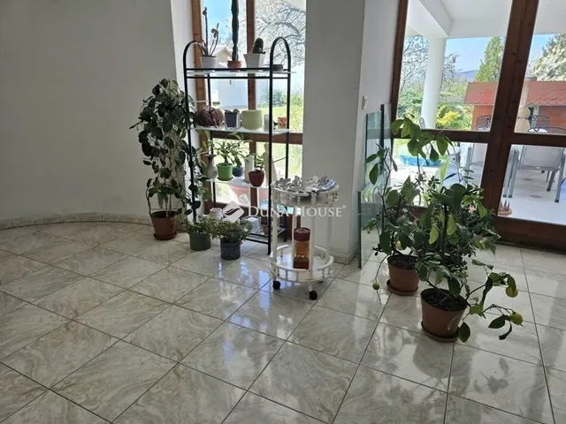 Eladó ház Pécs, Bálics 210 nm