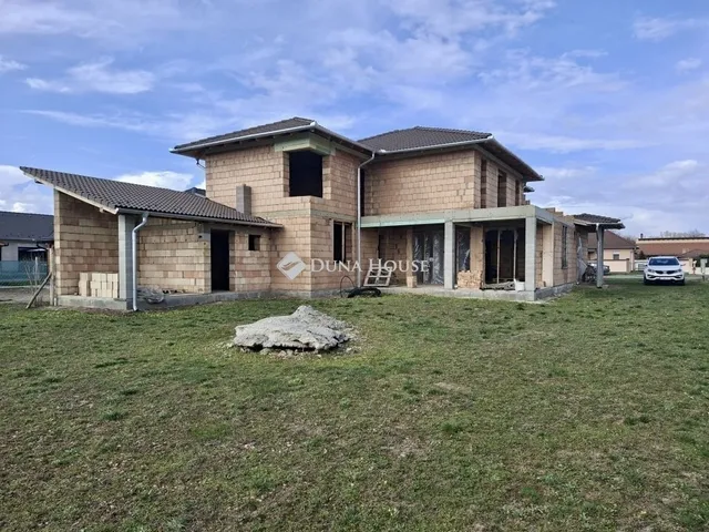 Eladó ház Mohács 333 nm
