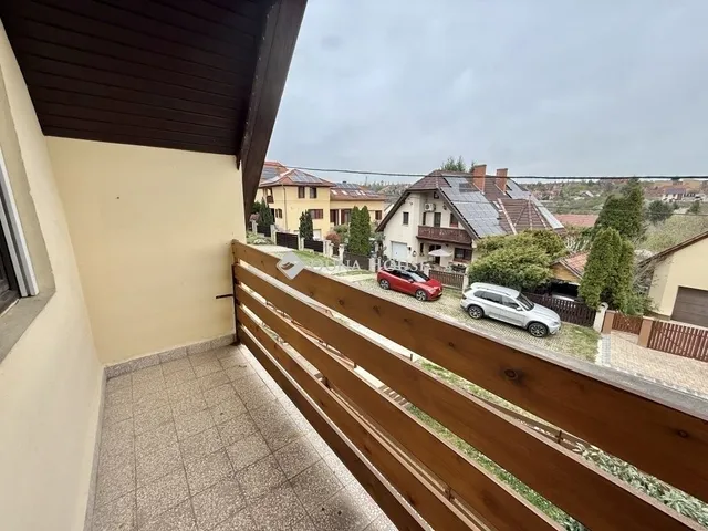 Eladó ház Pécs, Diós 239 nm
