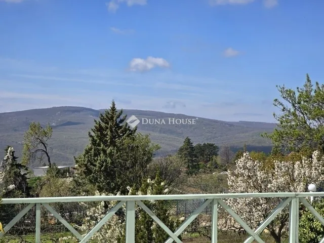 Eladó ház Pécs 210 nm