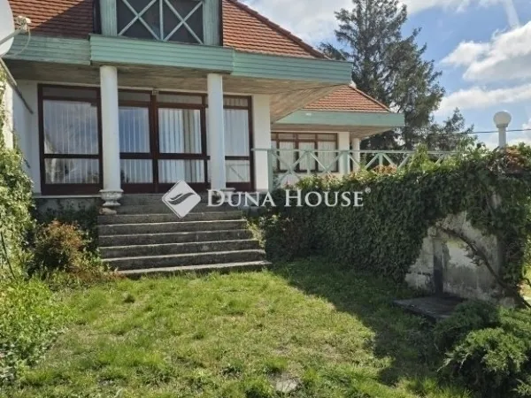 Eladó ház Pécs 210 nm