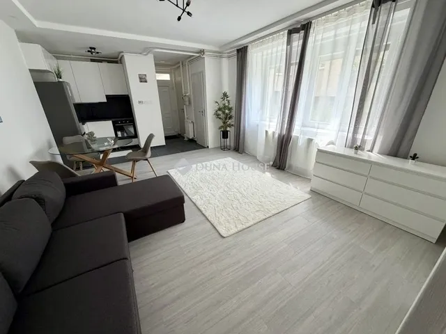 Eladó lakás Pécs, Belváros 45 nm