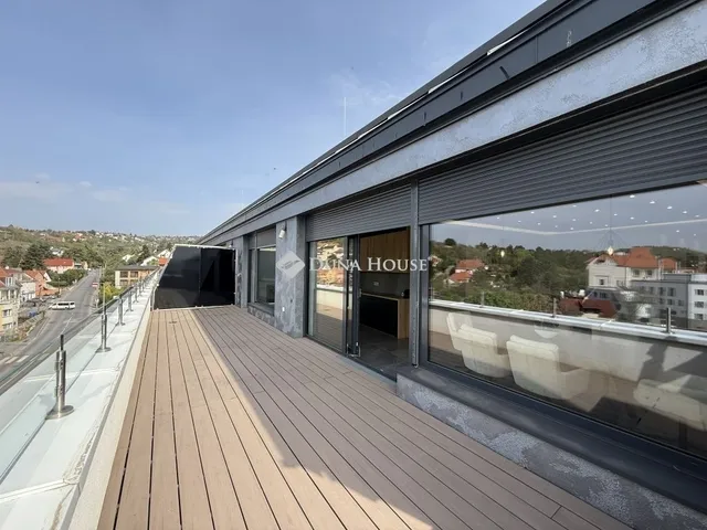 Eladó lakás Pécs, Egyetemváros 125 nm