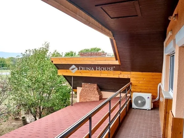 Eladó ház Pécs, Málom 168 nm