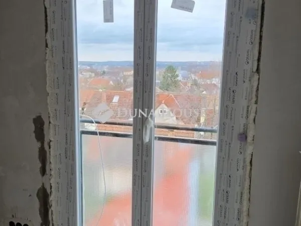 Eladó lakás Pécs, Egyetemváros 35 nm