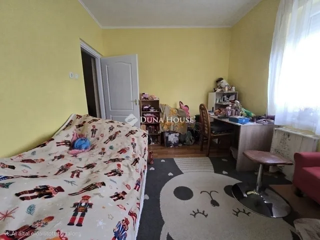 Eladó ház Kozármisleny 200 nm