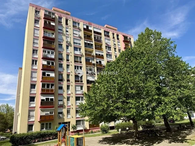 Eladó lakás Pécs, Kertváros 62 nm