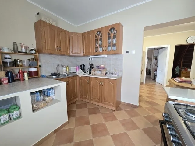 Eladó ház Kozármisleny 200 nm