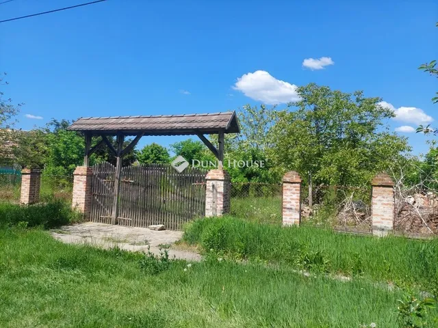 Eladó telek Szaporca 3950 nm