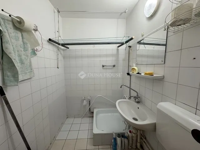 Eladó lakás Pécs, Kertváros 39 nm