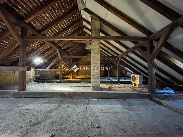 Eladó lakás Pécs, Belváros 158 nm