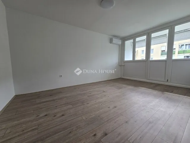 Eladó lakás Pécs, Kertváros 50 nm