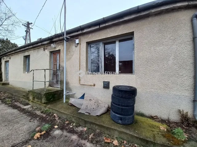 Kiadó kereskedelmi és ipari ingatlan Pécs, Nagyárpád 1500 nm