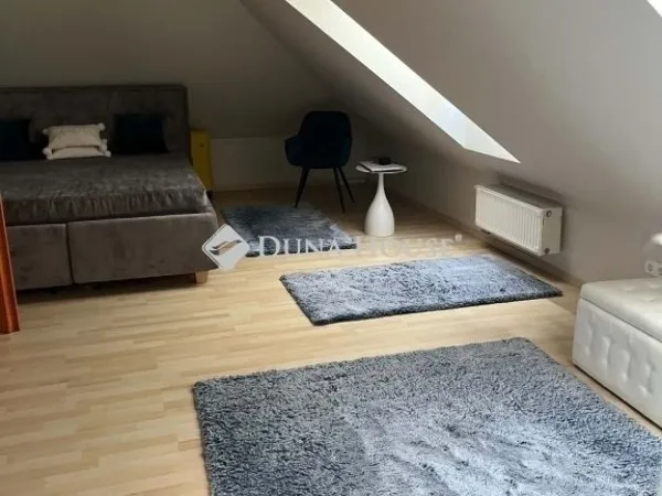 Eladó lakás Kozármisleny 98 nm