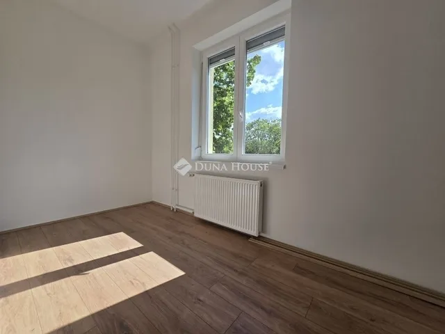 Eladó lakás Pécs, Uránváros 60 nm