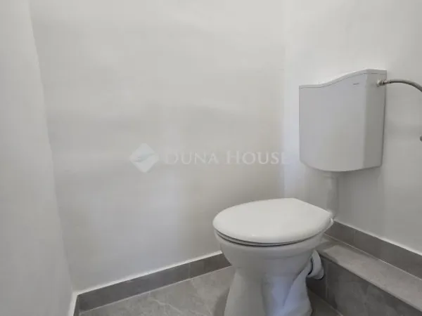 Eladó lakás Pécs, Uránváros 60 nm