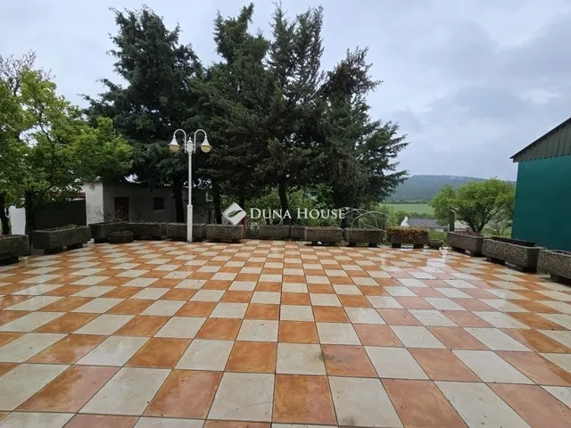Eladó ház Hosszúhetény 213 nm