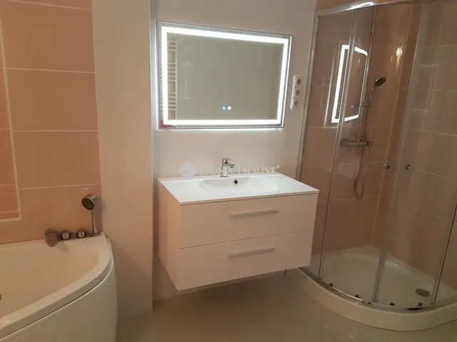 Eladó lakás Kozármisleny 87 nm