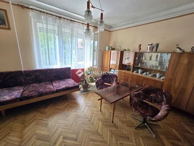 Eladó ház Pécs, Hird 100 nm