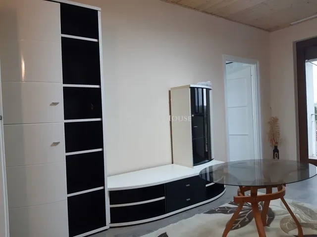 Eladó lakás Pécs, Ledina 52 nm