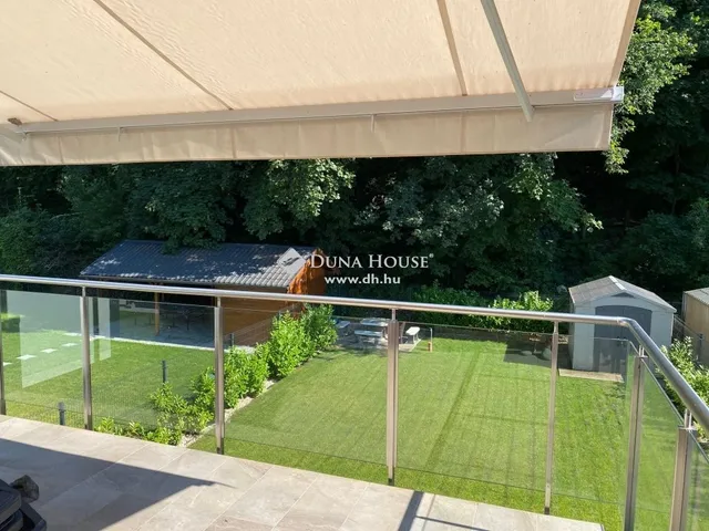 Eladó nyaraló Balatonföldvár 120 nm