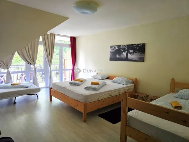 Eladó kereskedelmi és ipari ingatlan Orfű 430 nm