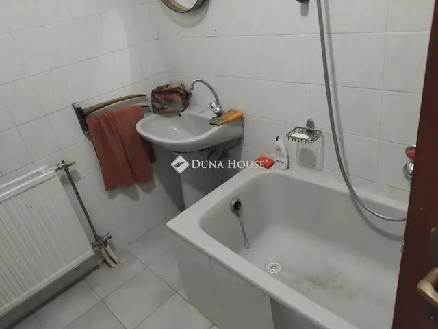 Eladó lakás Pécs, Mecsekoldal 47 nm