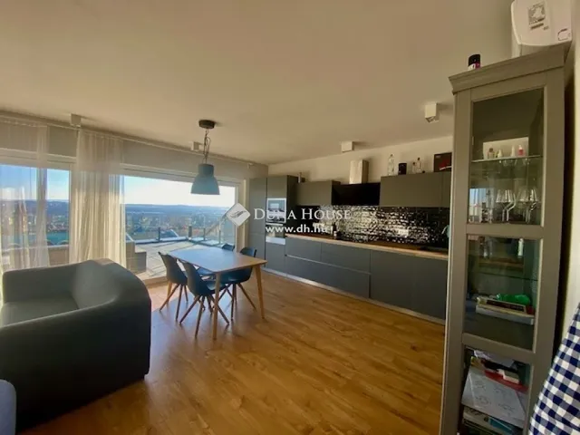 Eladó lakás Pécs, Mecsekoldal 90 nm