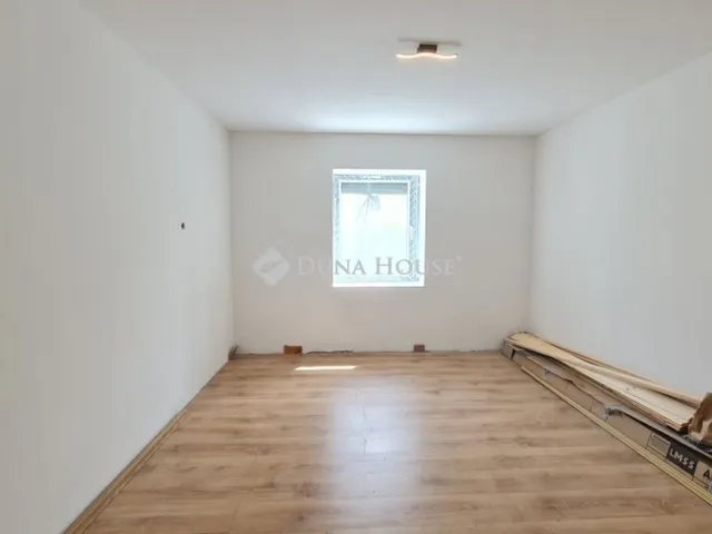 Eladó ház Pécs, Kertváros 66 nm