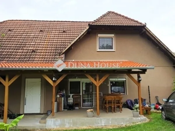 Eladó ház Pécs, Újhegy 163 nm