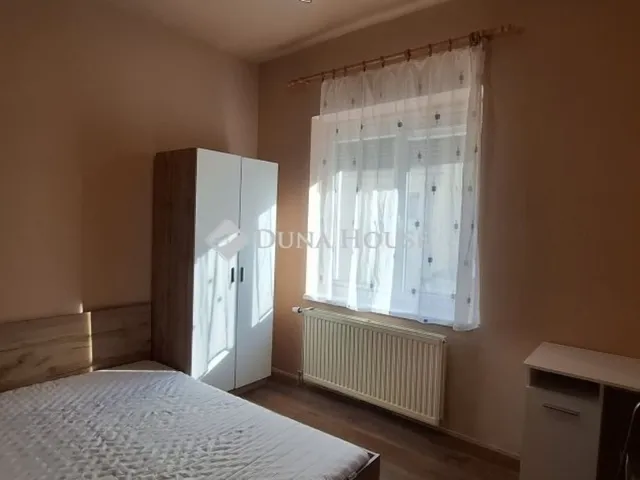 Eladó lakás Pécs 42 nm